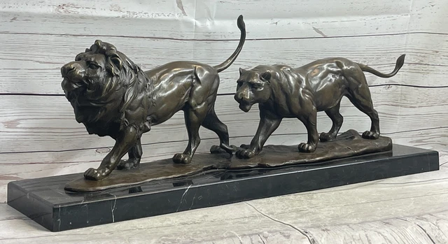 LION LIONNE AFRICAIN Safari Bronze Marbre Statue Grand Chat Sculpture