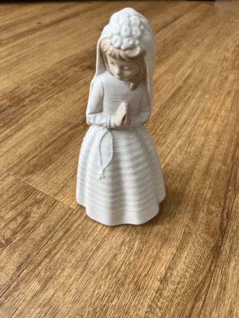 Nao Lladro Figurine - Girl Praying First Holy Communion Confirmation #236