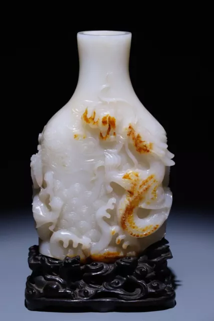 Chinese Exquisite Handmade Dragon Carving Hetian Jade Bottle Statue