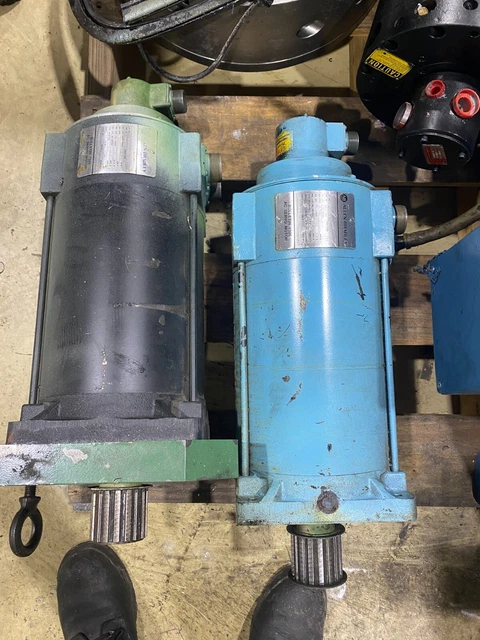 Allen BradleyAxis Motor 1326AB-C2-E-11 3000 RPM with Fanuc encoders  Used