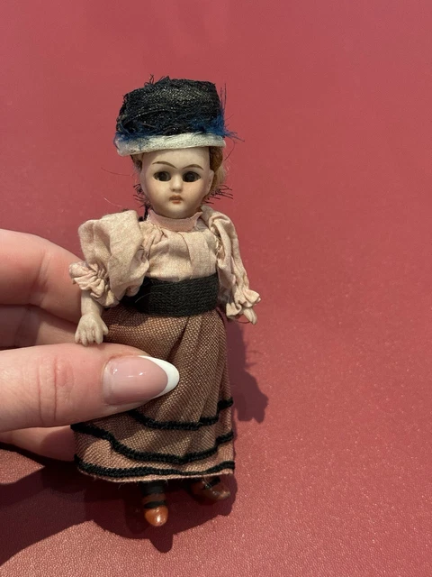 Tete Poupee Porcelaine d'occasion Tete Poupee Porcelaine d'occasion
