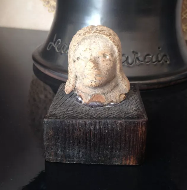 Ancien buste de tête femme terre cuite art précolombien ou romain ?