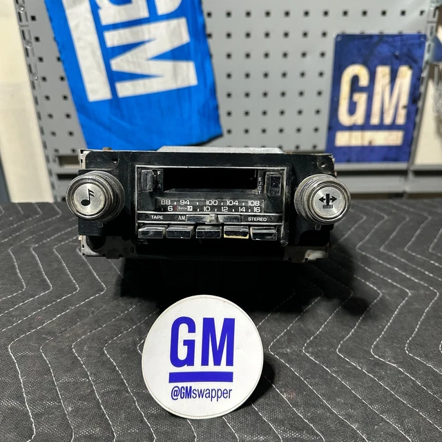 Delco GM 2700 Radio Stereo Cassette Tape With Auto Reverse 16012739 Untested C/K