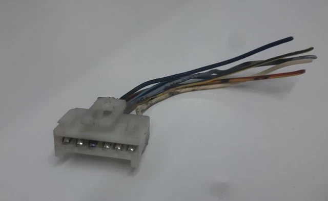 CONNETTORE FANALE POSTERIORE FIAT GRANDE PUNTO ALFA 147 4 VIE CON TERMINALI CABL