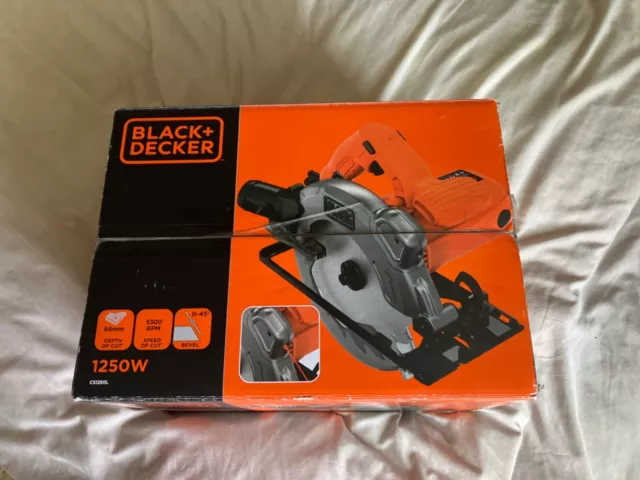 Black and Decker  cs1205l  circular saw brand new boxed