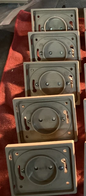 Lot De 2 Prises TV Arnould Club Référence 65029 - Neuves Sans Emballage