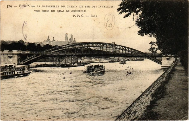CPA PARIS 7e - La Passerelle du Chemin de fer des Invalides (77280)
