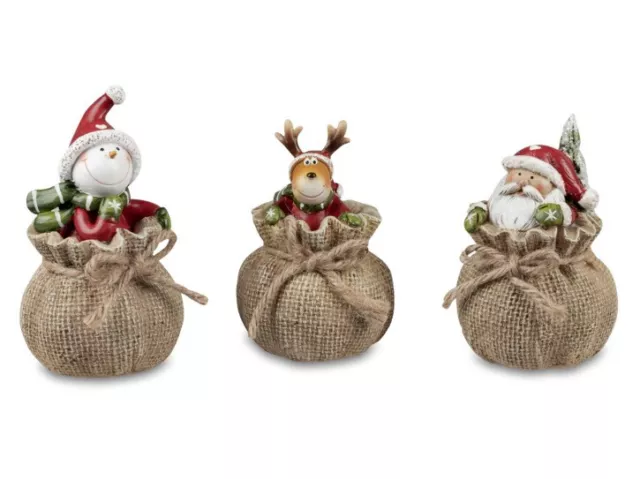 Formano 3er Set lustige Weihnachtsmänner im Geschenksack Höhe 12 cm