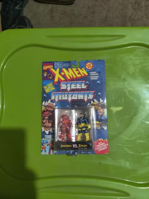X-Men - Steel Mutants - Juggernaut vs. Cyclops - Toy Biz 1994