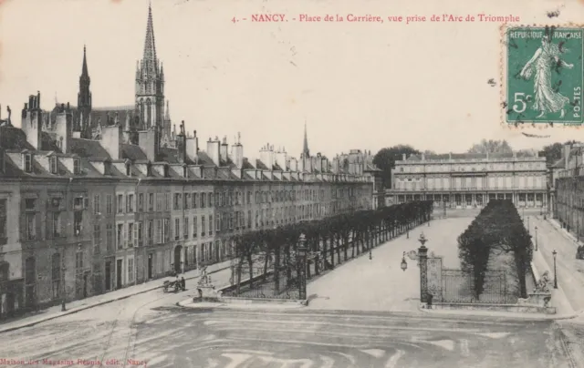 CPA 54 NANCY Place de la Carrière vue prise de l'Arc de Triomphe