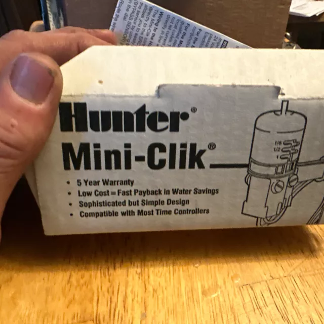 Hunter Mini Clik Rain Sensor Shutoff for Automatic Irrigation Systems with Mount