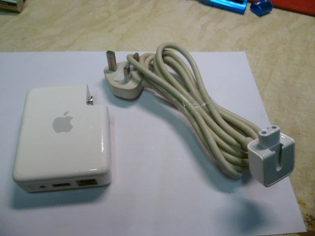 Apple Airport Express Roteador Wifi | Apple | A1264 | Item Info ...