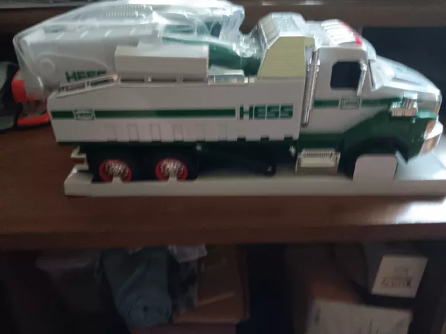 Hess Dump Truck and Loader (8541821258)