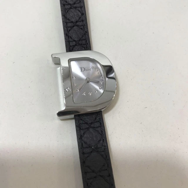 Christian Dior D logo diamond watch 2 x 2.5 x 0.6cm
