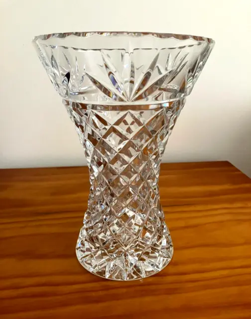 Beautiful Vintage Diamond Cut Crystal Vase. Large, (20.5 cm Tall,) Heavy Item.
