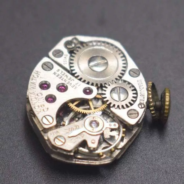 Mondia  Mechanical Non Working Watch Movement For Parts & Repair O 32860