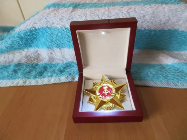 Herren DDR Stern Orden Friedenstaube In Gold Hammer Zirkel Ehrenkranz Schatulle