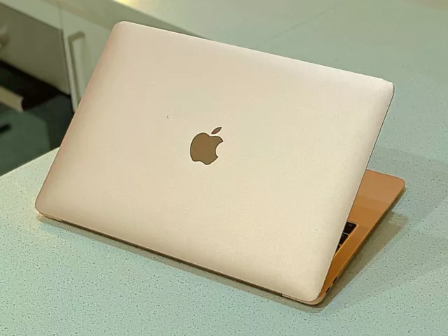 Apple MacBook Air 13-Inch Touch ID intel®Core™i5*SSD*8GB*USBC*A1932*GOLD#3958