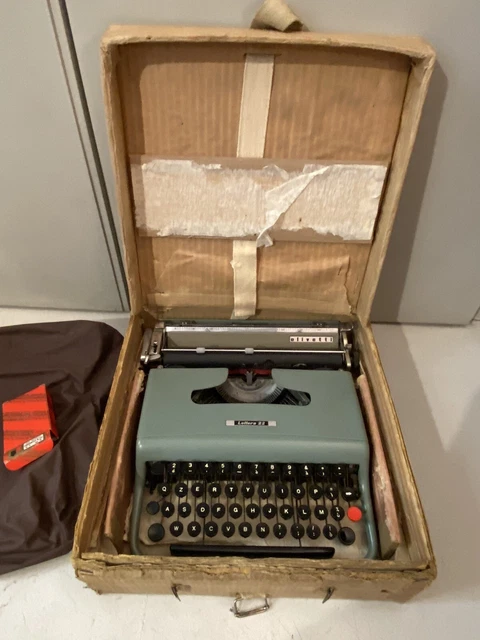 °°° Macchina Da Scrivere OLIVETTI LETTERA 22 - In Box - vintage