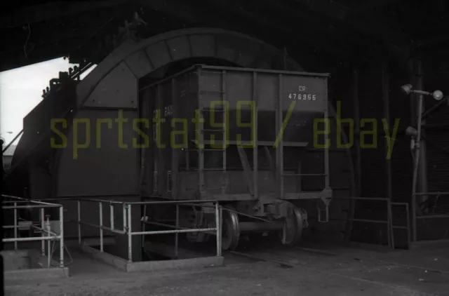 CR Conrail Coal Loader / Hopper #476955 - Vintage Railroad Negative