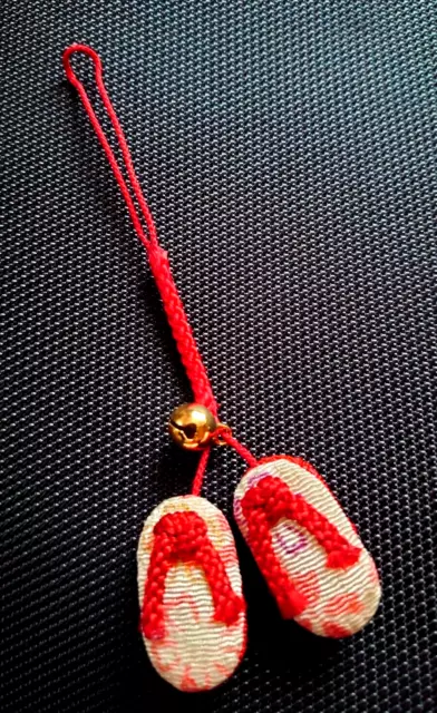 Anhänger, Strap, "Zouri (Sandalen zum Kimono)" aus Japan