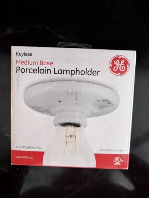GE Porcelain White Keyless Medium Base Lampholder