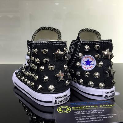 Sneakers Converse, Collezione Estate 2022 - Stileo.it