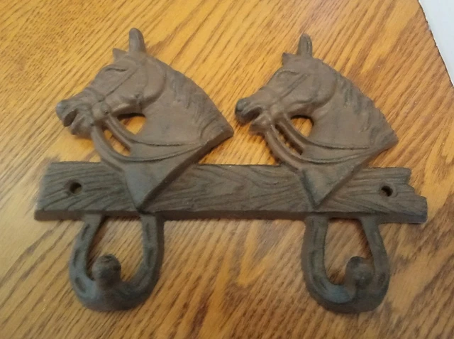 Vintage Cast Iron 2 Horses With 2 Horseshoe Hooks Wall Mount Cowboy Western 