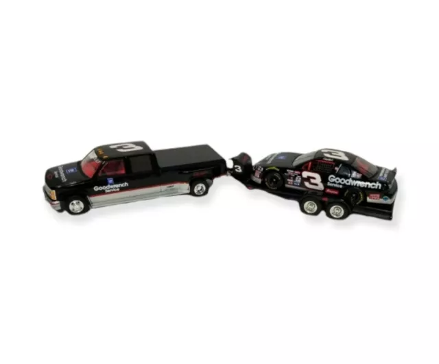 1:24 Brookfield Trackside Set #3 Earnhardt Goodwrench Set 1:18