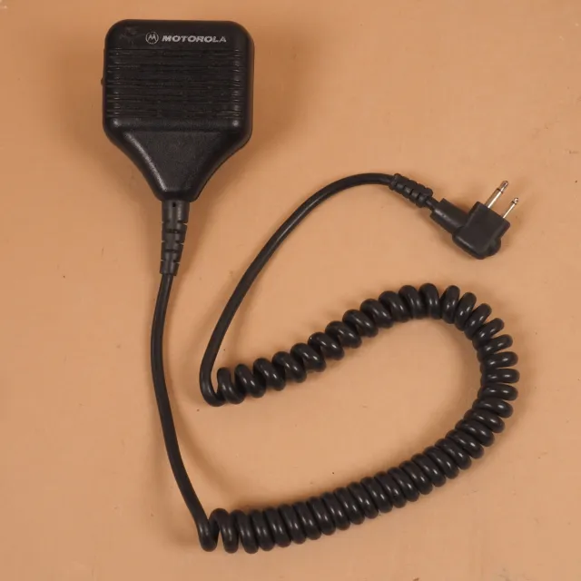 Genuine OEM Motorola HMN9030A Remote Speaker Microphone w Belt Clip