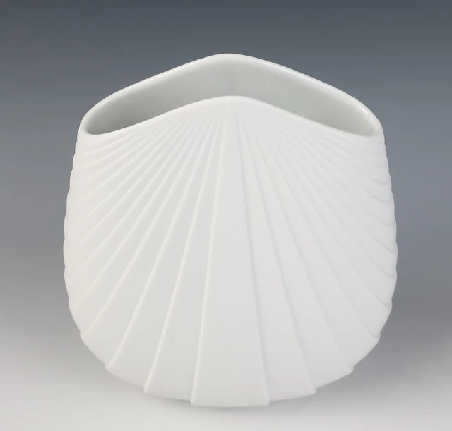 MINT VINTAGE ROSENTHAL Matte White Fan Vase Max Fussi Studio Line