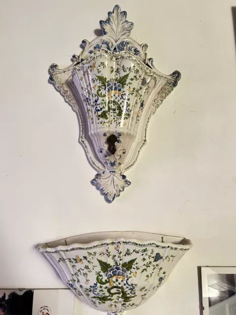 lavamani antico in ceramica