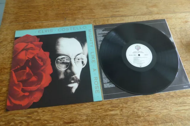 Elvis Costello - Mighty Like a Rose Europe '91 1. Warner Bros. WX 419 + Innere LP