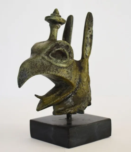 Griffin head bust - Ancient Greek legendary creature - Replica - Bronze