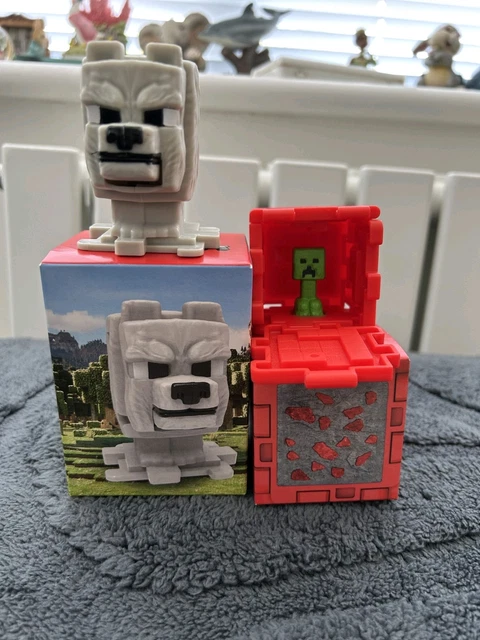 MCDONALD'S HAPPY MEAL - Minecraft Movie - Dennis Wolf - Red Stone ...