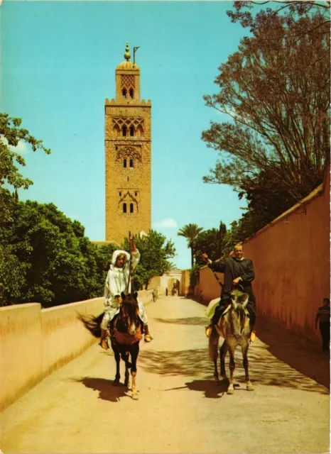 CPM Marrakesh- La Koutoubia&les Jardins de Dar Moulay Ali MAROC (880495)
