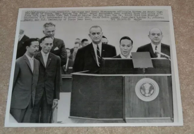 President Lyndon Baines Johnson Vintage Hawaii Vietnam Original Press Photo