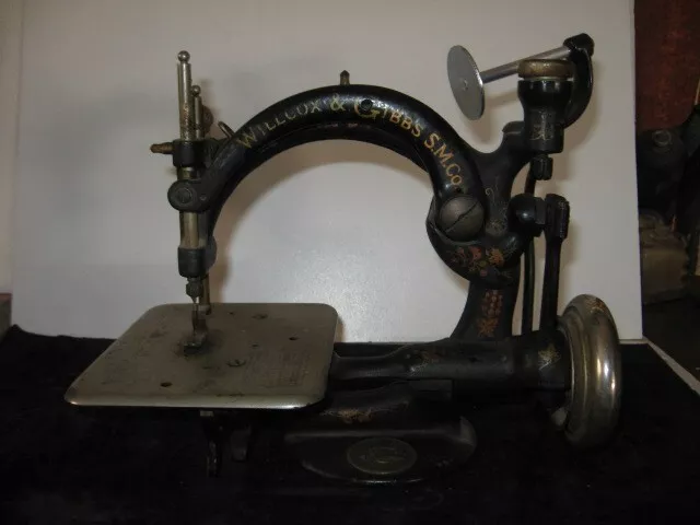 Antique Willcox & Gibbs Sewing Machine- Excellent Condition!