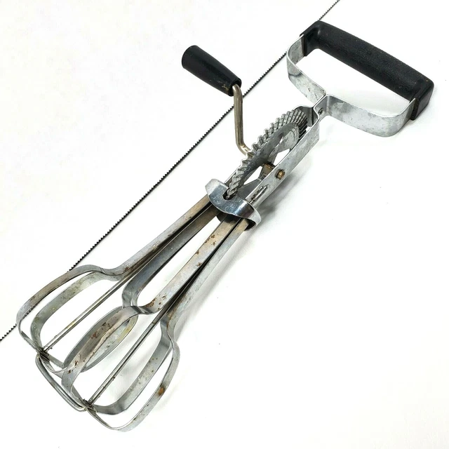 Vintage 1950's Ekco BEST Hand Egg Beater Mixer w/ Black Handle Minor Wear -Works