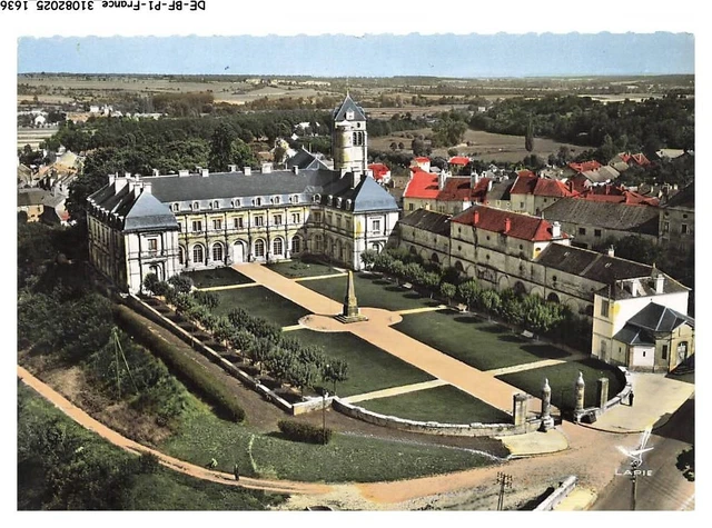 CPA RADEPONT, LE Chateau et le Moulin EUR 5,00 - FR