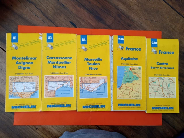 25 Anciennes cartes routières dont 23 MICHELIN occasion