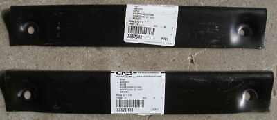 86626431 Set of 2  New Holland Square Baler Chamber Wedges 68 268 269 273