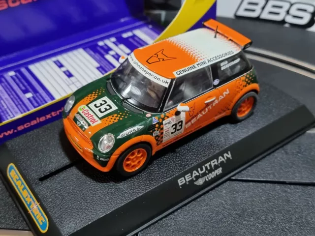 Scalextric C2732 Mini Cooper Beautran No 33 1:32 Slot OVP für CARRERA DIGITAL