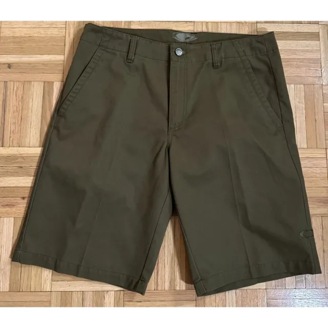 Oakley Chino Shorts Mens 34 Dark Green Skate Outdoor Back Slash Pocket