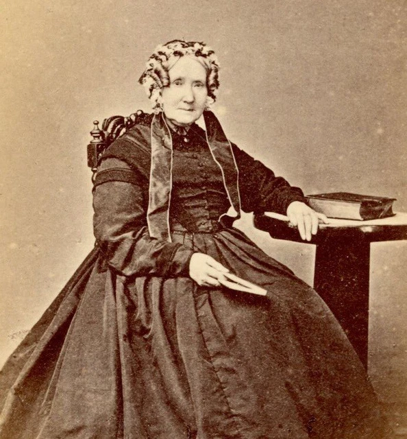 CDV Carte De Visite W J Suter Cheltenham antique Victorian lady #47 photograph