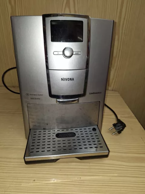 Nivona Cafe Romatica 855 - Kaffeevollautomat Silber/ Chrom