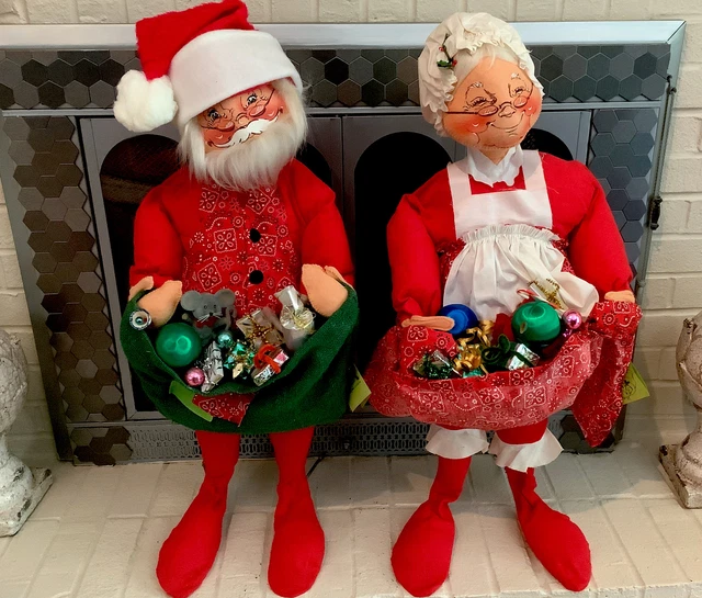 Annalee Dolls 30" Pair (2) Mr Mrs Santa 1971 Christmas w/Spur stands mobilitee