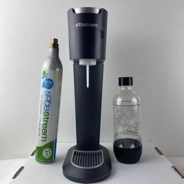 Sodastream G100 Genesis Carbonated Soda Maker W/ Empty CO2 Cartridge And Bottle