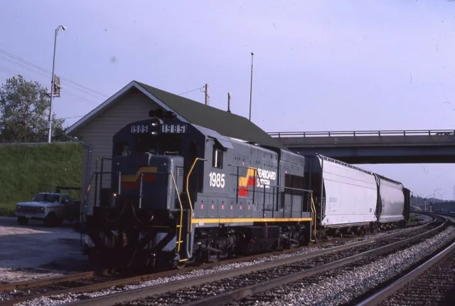 SEABOARD SYSTEM Railroad Train Locomotive 1985 CUYAHOGA FALLS OH Photo Slide