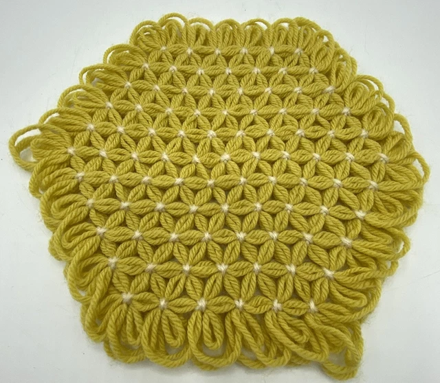 Vintage Yarn Star Trivet Hot Pad Country Cottagecore Daisy Loom Gold White